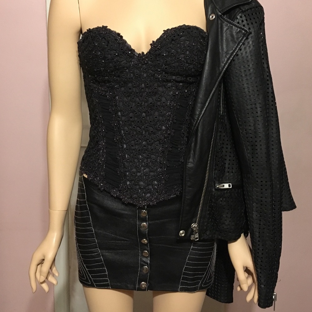 Custom made butter Leather Mini Skirt - Picture 5 of 9